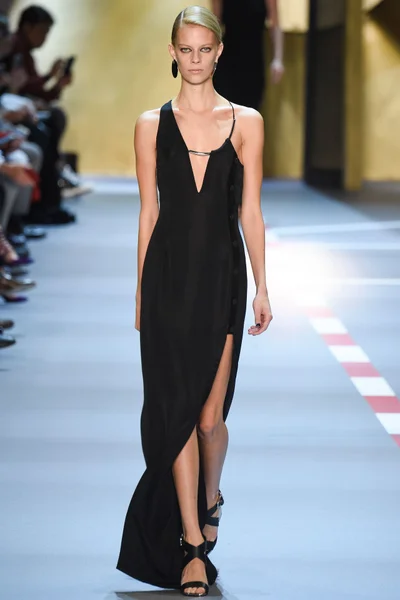 Look 35